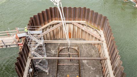 Nach zehn Jahren Bauzeit Schiersteiner Brücke für Verkehr freigegeben