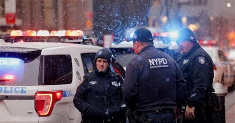 Us Probes New York City Police Unit Over Gender Biased Policing Reuters