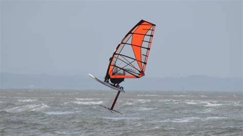 Windsurf Foiling A Beginners Guide With Romain Jourdan Of Windfoil