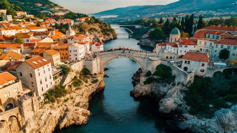 Vista Aérea Da Antiga Ponte De Mostar Famoso Destino Turístico Na