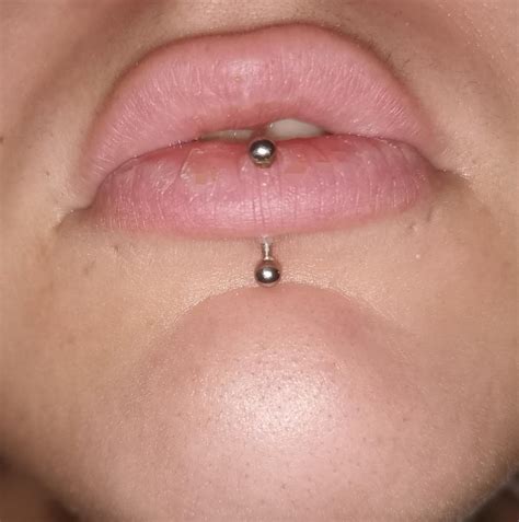 Vertical labret raised bump? : r/Legitpiercing