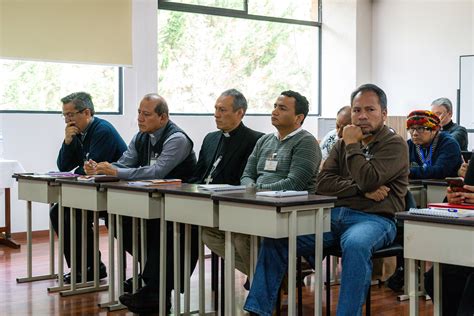 Mons Miguel Cabrejos Inaugura La Asamblea Regional Del S Nodo Para Los