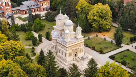 Atractii Turistice Din Romania Pe Care Trebuie Sa Le Vizitezi In