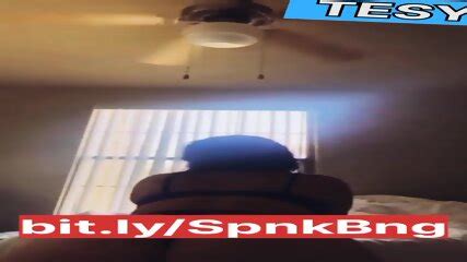 Homemade Hot Milf Twerk And Shows Her Big Ass