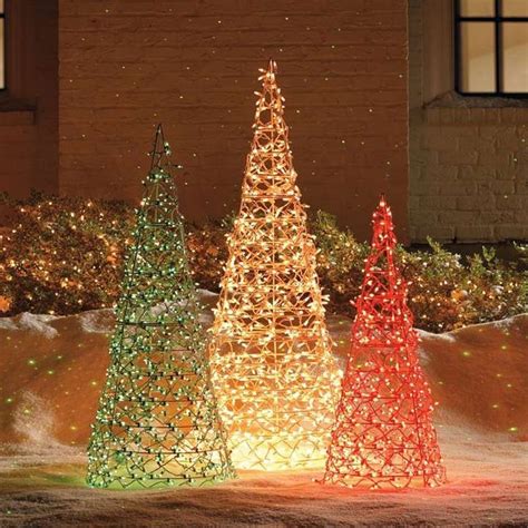 How To Decorate A Tree Outside With Christmas Lights At Diane Beasley Blog