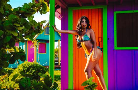 Color Photography — Johanna Martinez 