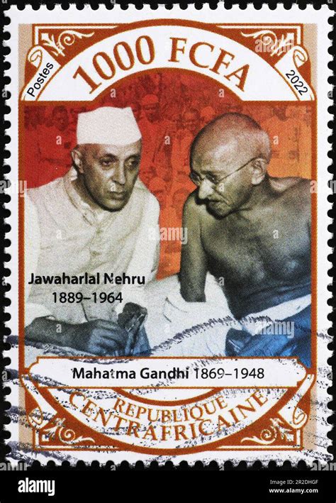 Mahatma Gandhi Jawaharlal Nehru Fotos Und Bildmaterial In Hoher