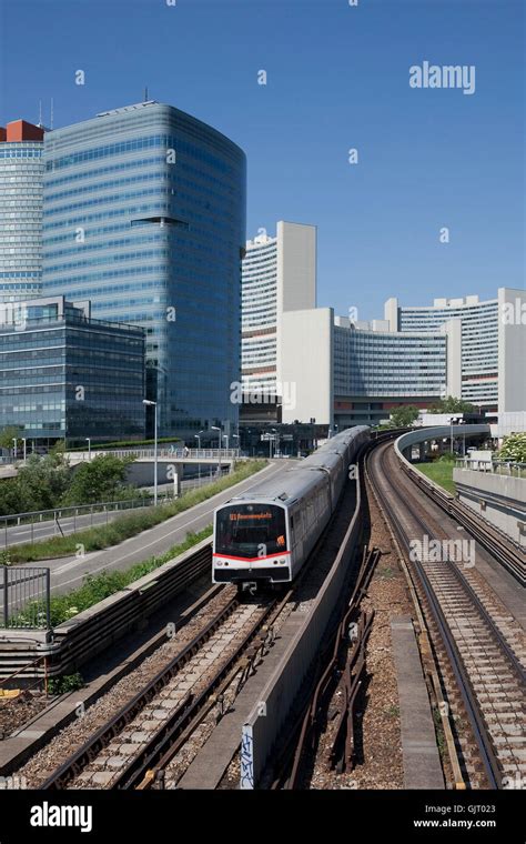 metro vienna metro Stock Photo - Alamy