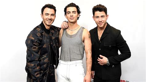 Jonas Brothers, il nuovo album è proprio "The Album" - KissKiss.it