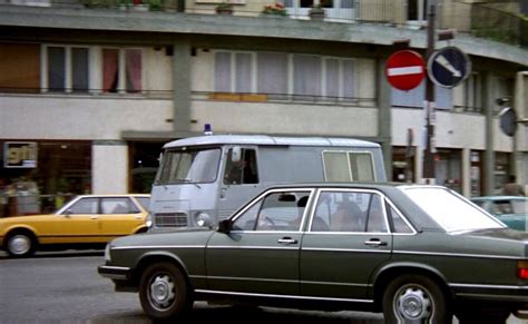 1980 Audi 100 C2 Typ 43 In Le Professionnel 1981