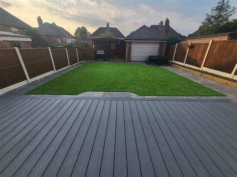 Sqm Composite Woodgrain Light Grey Decking Kit Off