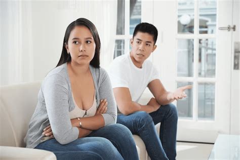 10 Signs Of Deception In A Relationship Attraction Diary