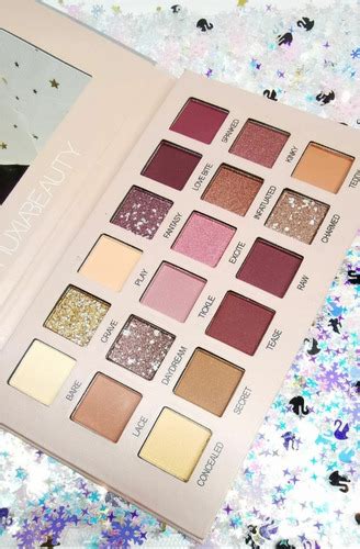 Paleta De Sombras Nude 18 Tonos Meses Sin Intereses