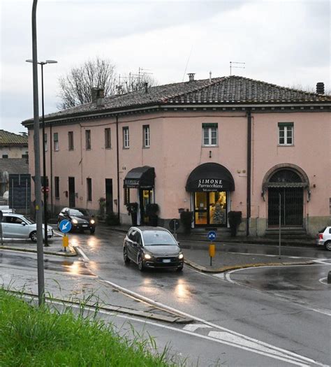 Via Salicchi ecco la nuova rotonda Eviterà le congestioni più gravi