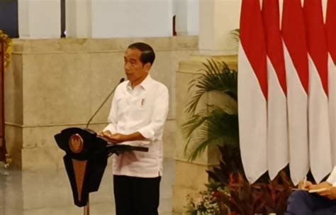 Jokowi Minta Tak Ada Pemborosan Belanja Infrastruktur Digital