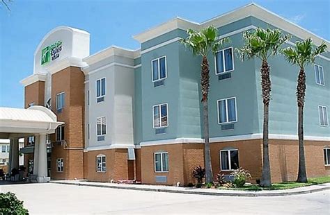 Holiday Inn Express & Suites - Beach houses and places to stay in Port Aransas Texas