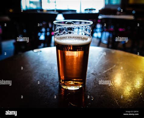 Pint of beer Stock Photo - Alamy