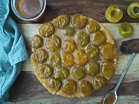 Tarte Tatin Met Pruimen En Gezouten Karamel