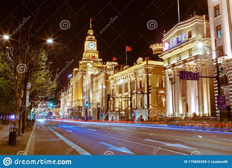 The Bund in Shanghai at Night Editorial Stock Photo - Image of lujiazui ...