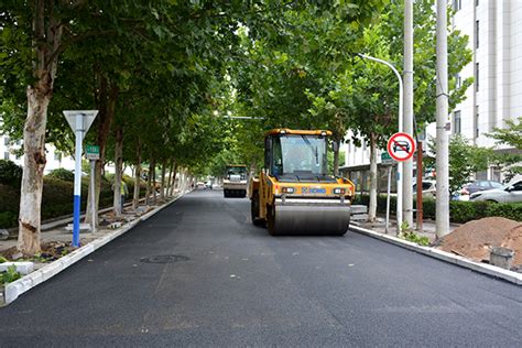 中能建建筑集团定远ppp项目竹园路升级改造工程沥青面层摊铺顺利完成