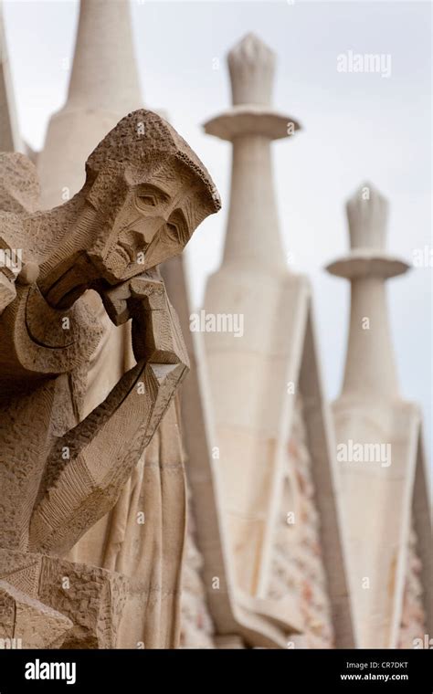 Escultura religiosa moderna fotografías e imágenes de alta resolución