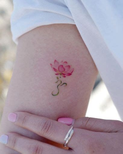 15 Delicados Tatuajes Florales Perfectos Para La Temporada Cool Wrist