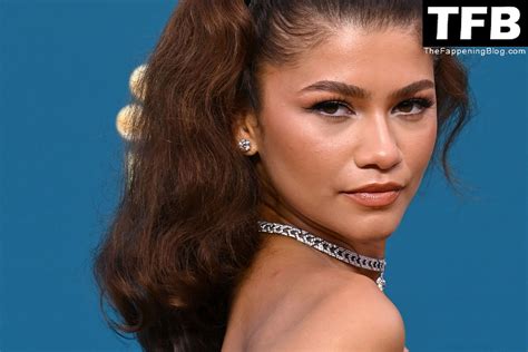 Zendaya Sexy 70 Photos Sexy E Girls🔞