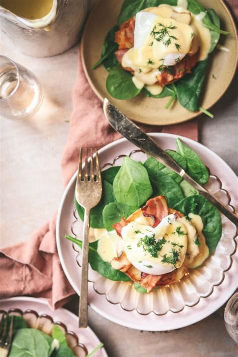 Easy Classic Hollandaise Sauce Without Cream