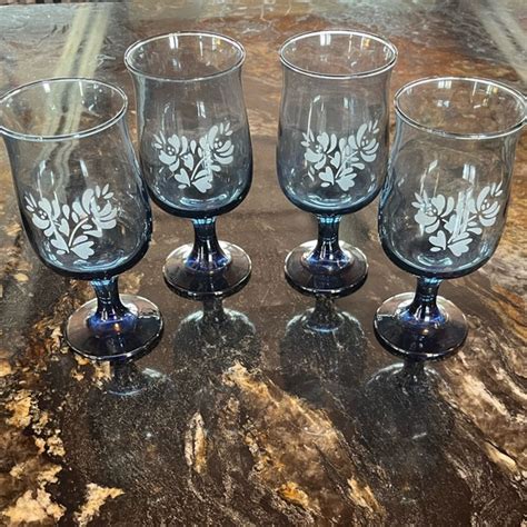 Pfaltzgraff Dining Vintage Pfaltzgraff Yorktowne Goblets In Blue