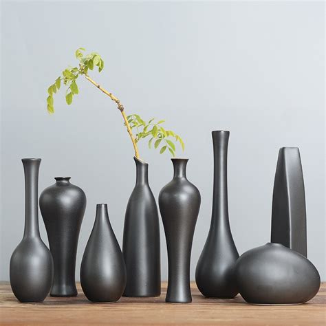 Vase En C Ramique Noir Simple Et Cr Atif D Coration De La Maison