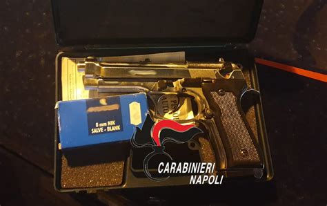 Rione Sanità spara in aria con una pistola a salve e minaccia la madre