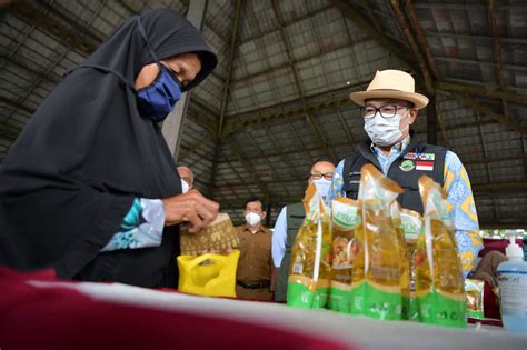 Pemprov Jabar Dan Pemkab Karawang Kolab Gelar Operasi Pasar 1 500