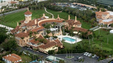 Trump Family Celebrates Thanksgiving at Mar-a-Lago in Florida - ABC News