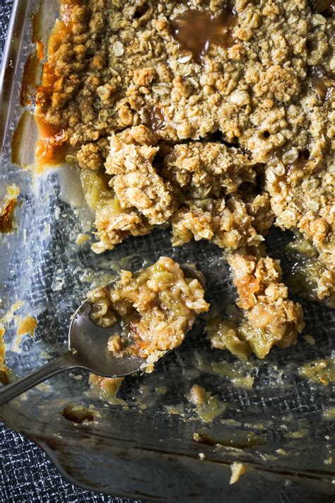 Old Fashioned Rhubarb Crisp Run To The Table