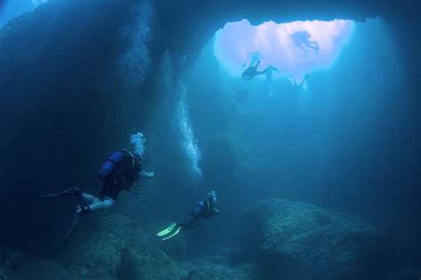 Iceland • Scuba Diver Life