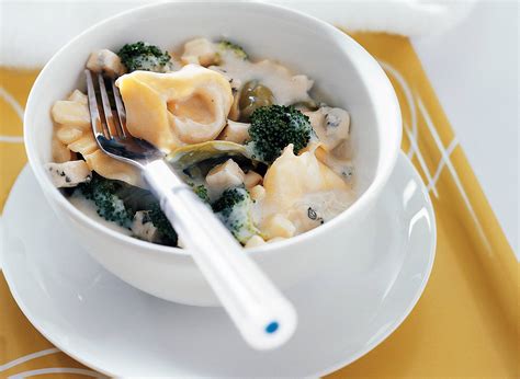 Tortellini Kaasschotel Uit De Magnetron Recept Allerhande Albert Heijn