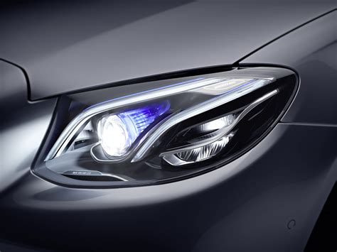 Mercedes Benz Multibeam Led Headlamps Win Award Emercedesbenz