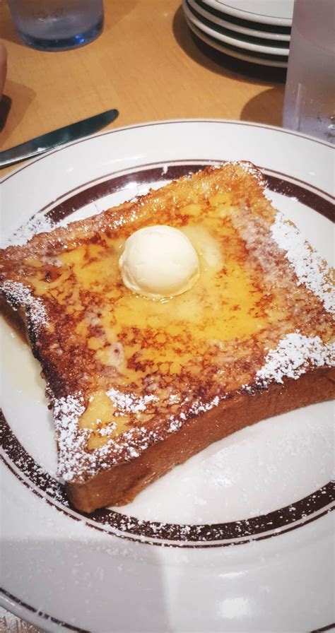 ate crispy  soft  french toast   big ball