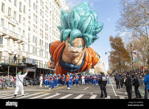 Goku By Toei Animation Giant Balloon Flown Low Because Of High Wind At 93rd Annual Macy S