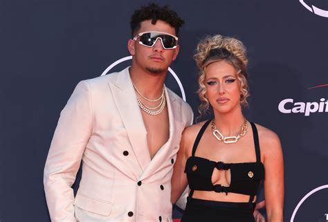 Patrick Mahomes Wife S Espys Look Savaged By Trolls Newsweek