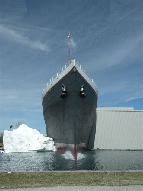 PAVAN MICKEY: The Titanic Museum in Branson