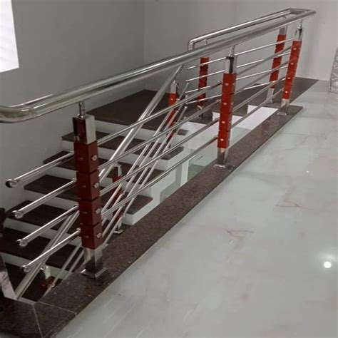 Silver Bar Ss Stainless Steel Railing Mounting Type Floor At Rs