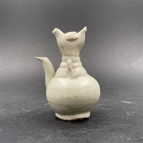 A Chinese Song Yuan Dynasty White Glazed Water Dropper Item