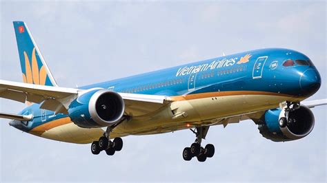 Exquisite Vietnam Airlines 787 9 New Livery Landing At Melbourne