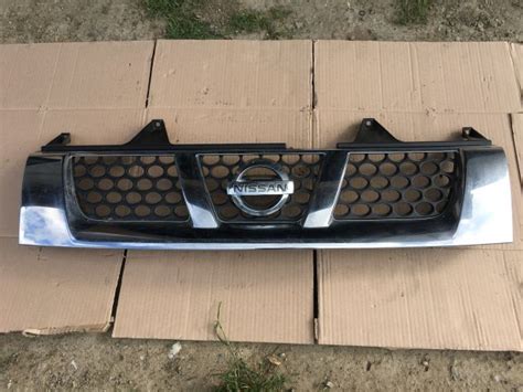 Mascherina Griglia Cromata Originale Nissan Navara Pick Up D