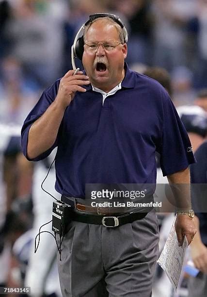 1123 Coach Mike Holmgren Stock Photos High Res Pictures And Images