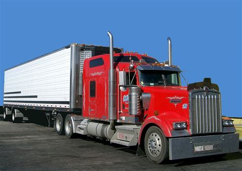 קובץkenworth W900 Semi In Red ויקיפדיה