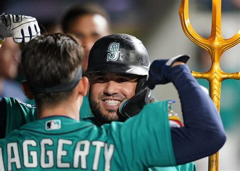 Marineros Arrollan A Angels Y Cortan Racha De 4 Derrotas Los Angeles