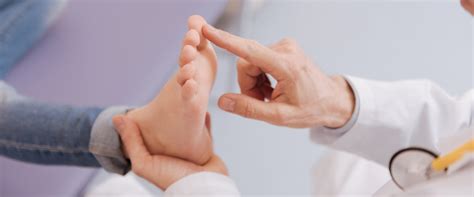 What is Hand Foot disease? What are the symptoms and treatment methods?