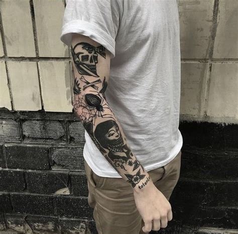 Pin by Guilherme Guerrero on tattoo old school | Hand tattoos for guys ...